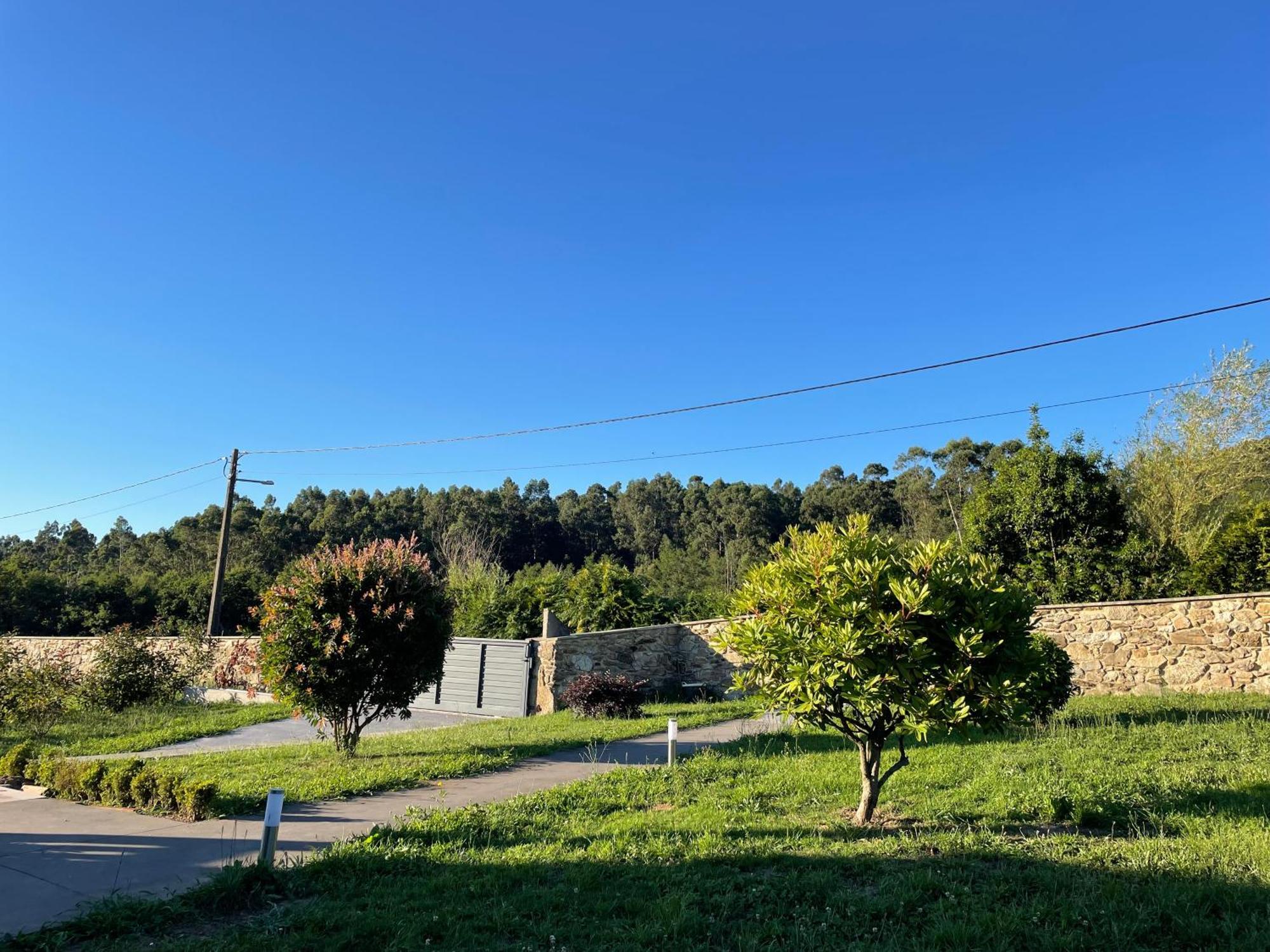 פונטה-ודרה Casa Vanguardista En El Campo Cerca De Santiago מראה חיצוני תמונה